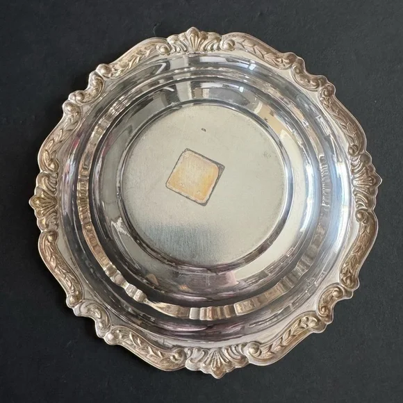 Vintage Sheridan Taunton Silversmiths LTD 8 Inch Candy/Nut Dish Bowl - Picture 6 of 9